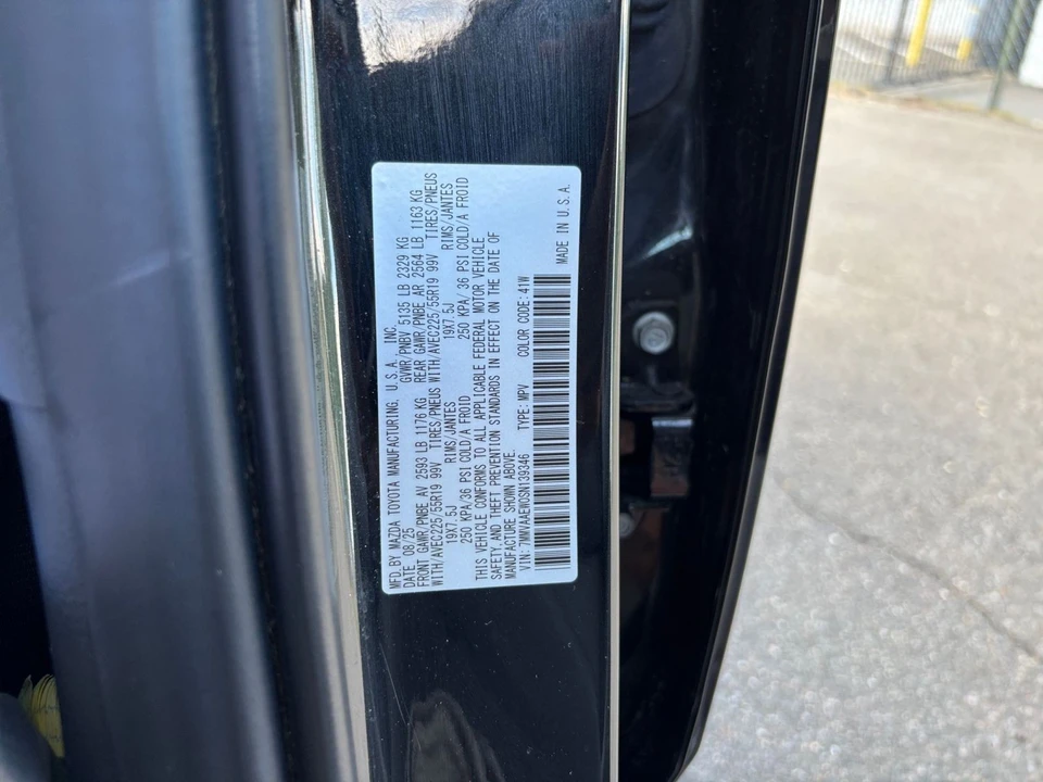 2025 Mazda CX-50 - Image 26 of 31