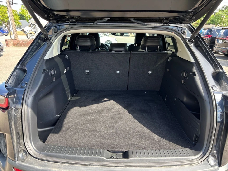 2025 Mazda CX-50 - Image 28 of 31