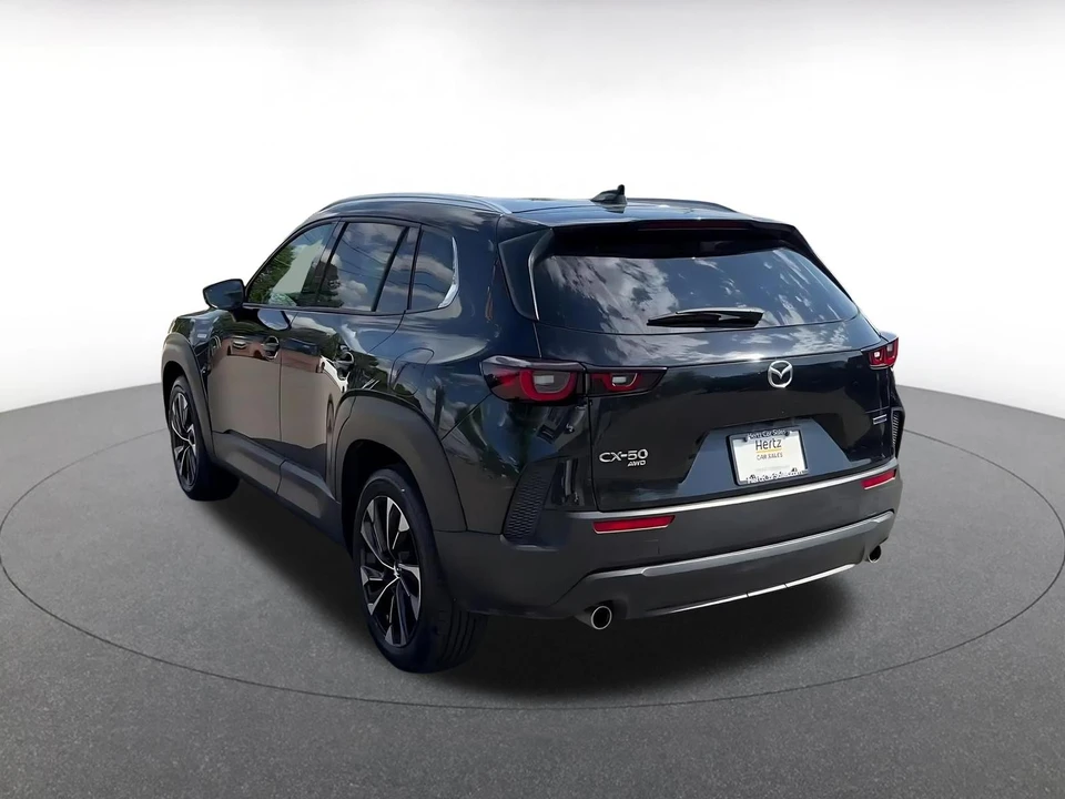 2025 Mazda CX-50 - Image 9 of 31