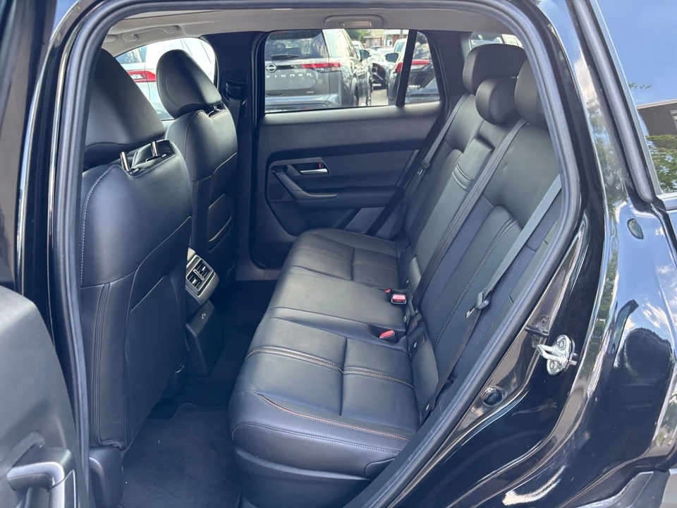 2025 Mazda CX-50 - Image 22 of 31