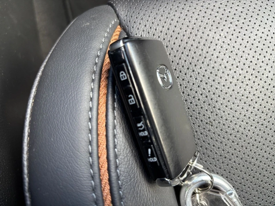 2025 Mazda CX-50 - Image 17 of 31