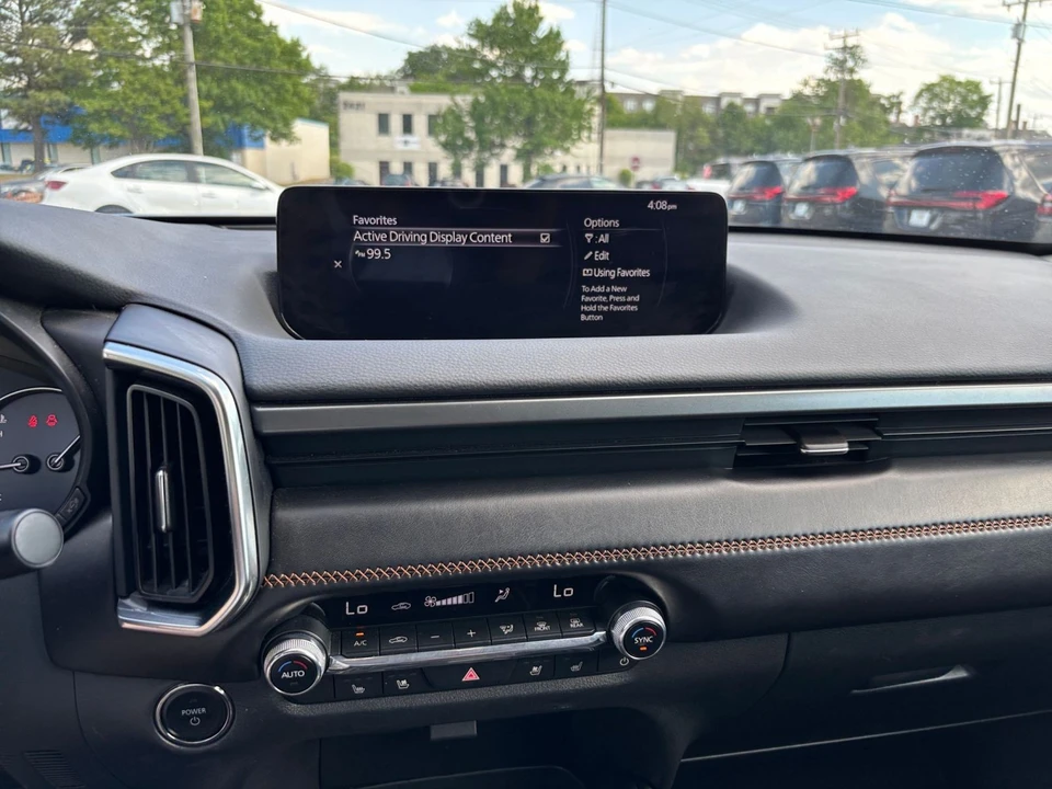 2025 Mazda CX-50 - Image 19 of 31