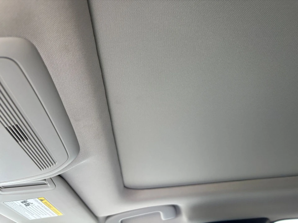 2025 Mazda CX-50 - Image 25 of 31
