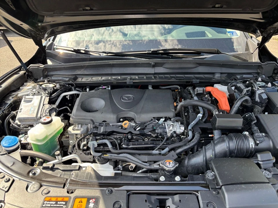 2025 Mazda CX-50 - Image 29 of 31