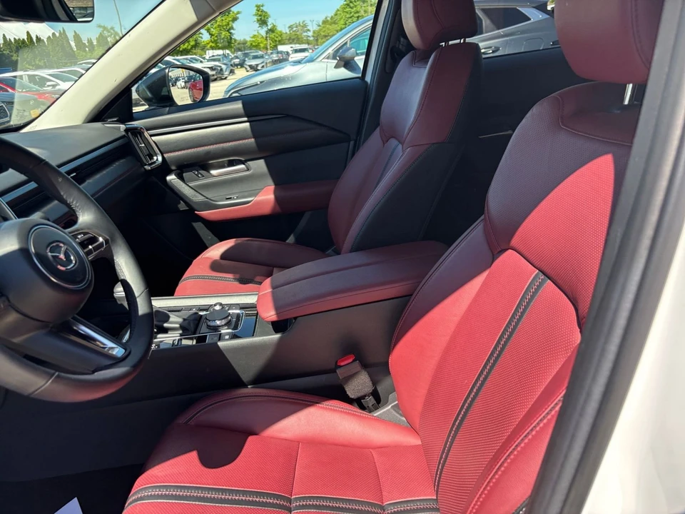 2025 Mazda CX-50 - Image 29 of 31