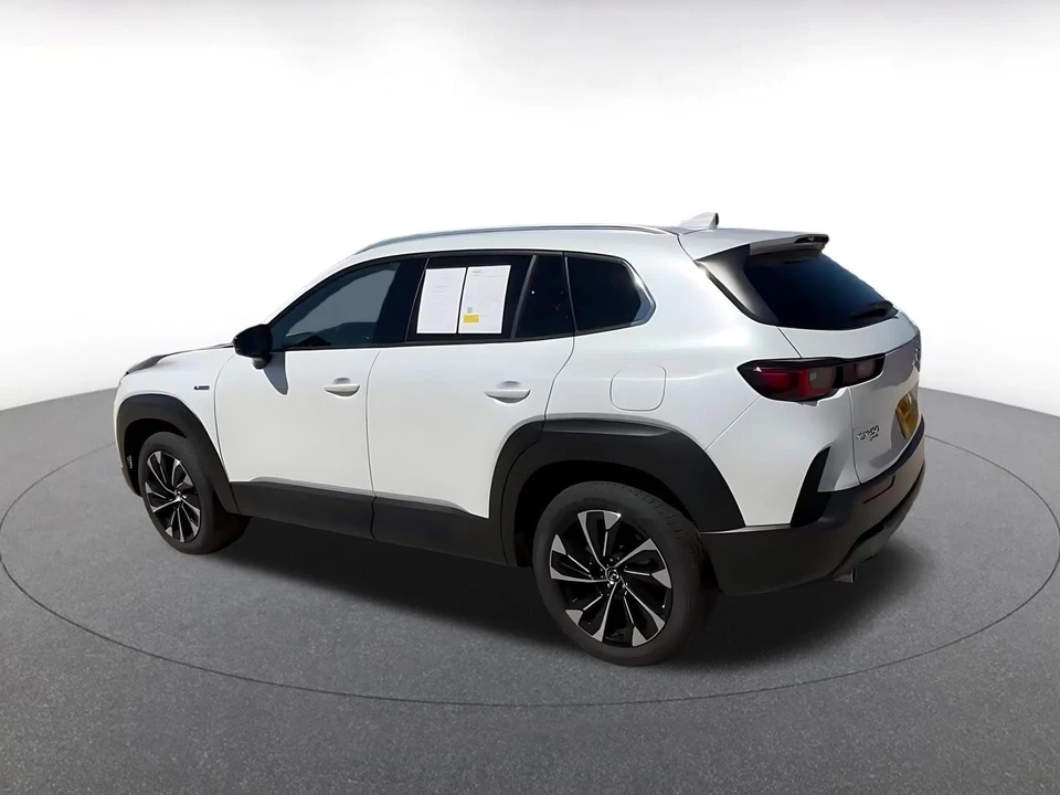 2025 Mazda CX-50 - Image 12 of 31