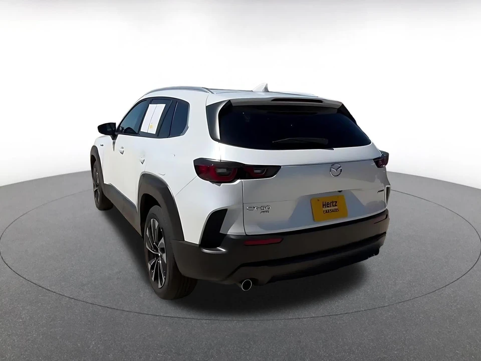 2025 Mazda CX-50 - Image 13 of 31