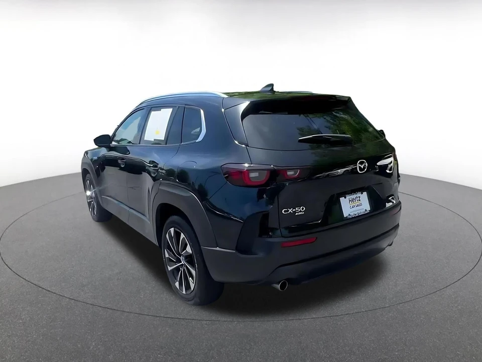 2025 Mazda CX-50 - Image 11 of 31