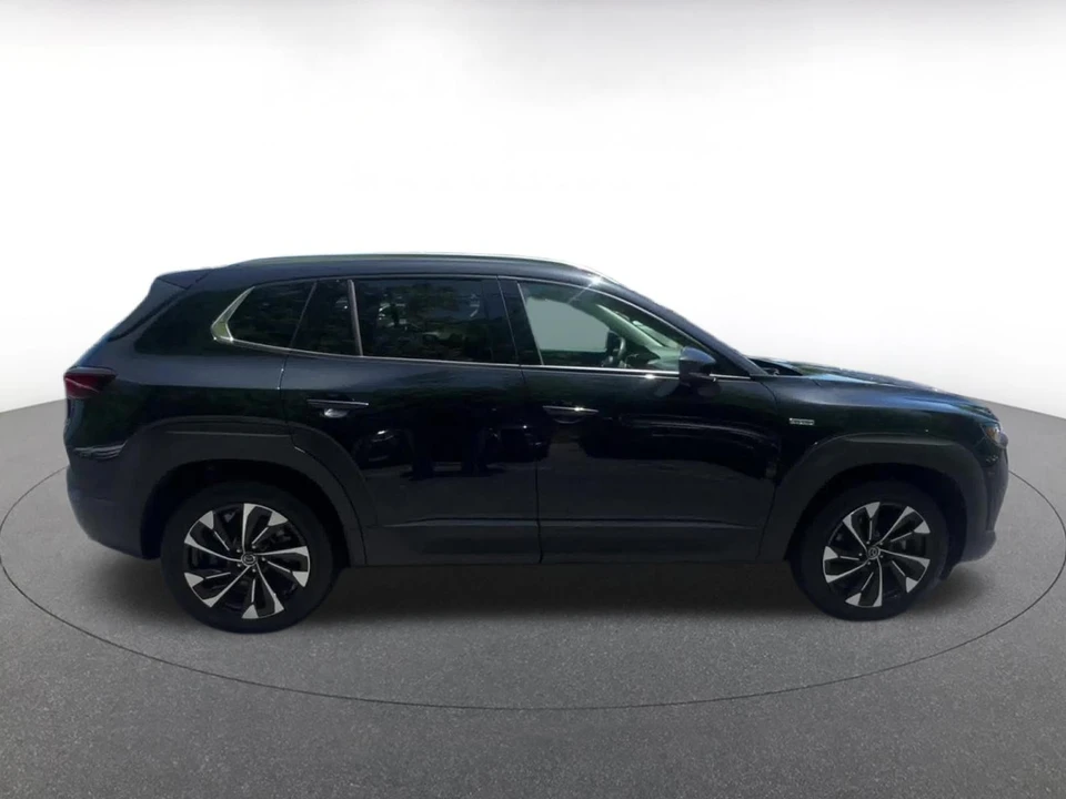 2025 Mazda CX-50 - Image 15 of 31