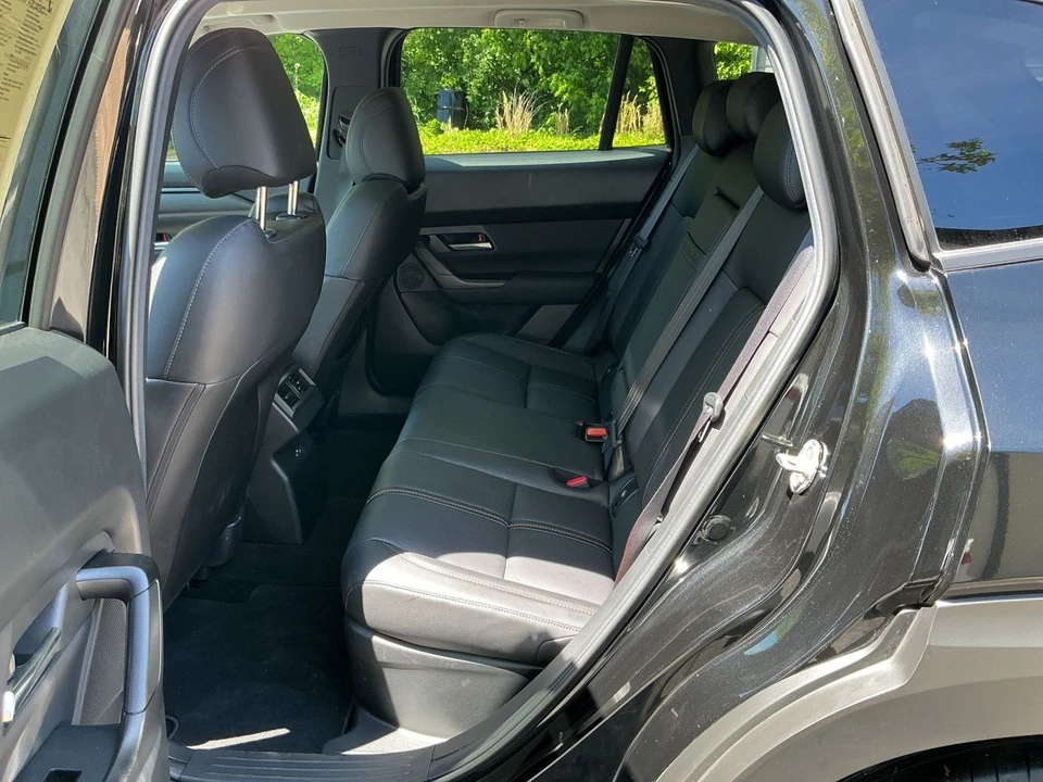 2025 Mazda CX-50 - Image 20 of 31