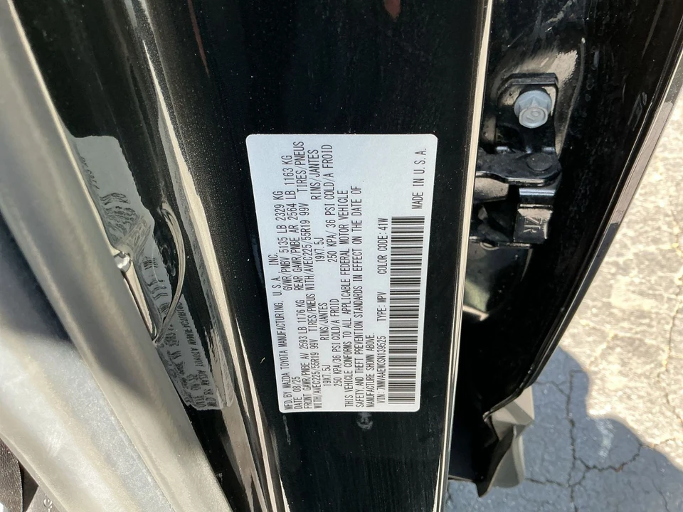 2025 Mazda CX-50 - Image 23 of 31