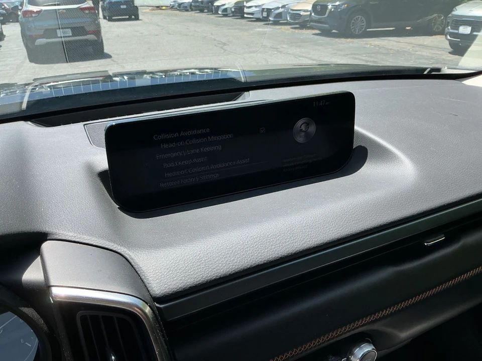 2025 Mazda CX-50 - Image 16 of 31