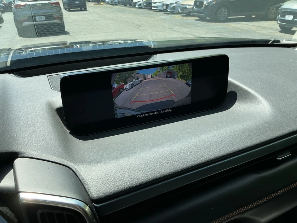 2025 Mazda CX-50 - Image 19 of 31