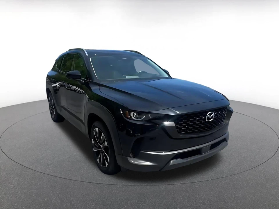 2025 Mazda CX-50 - Image 3 of 31
