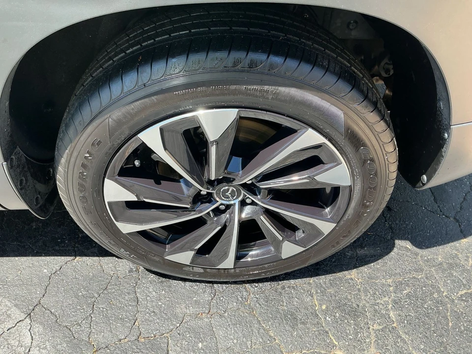 2025 Mazda CX-50 - Image 24 of 31