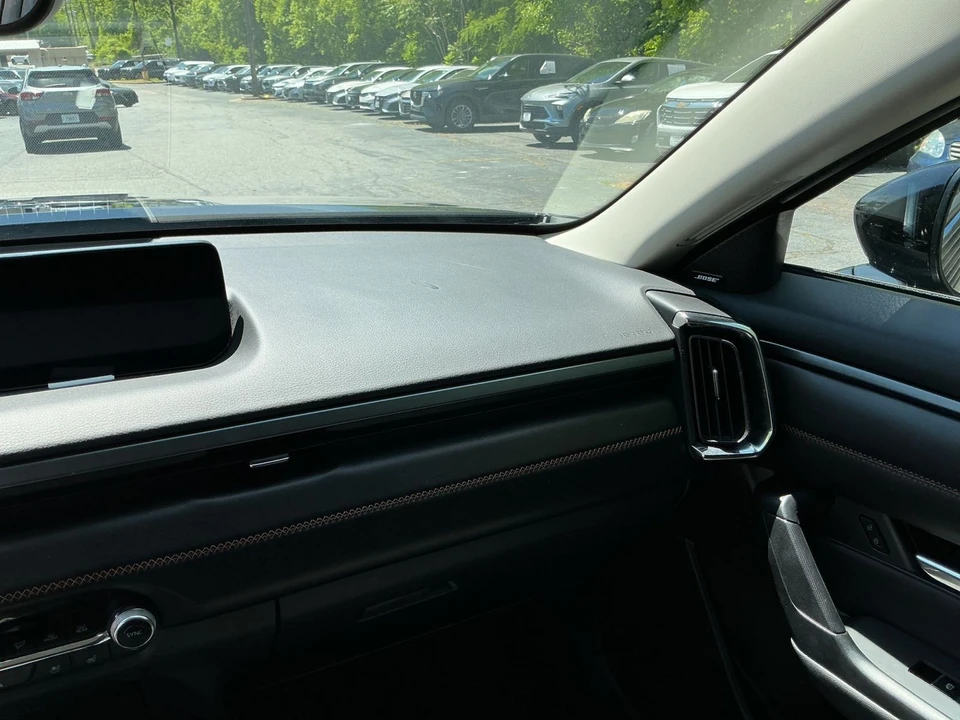 2025 Mazda CX-50 - Image 29 of 31