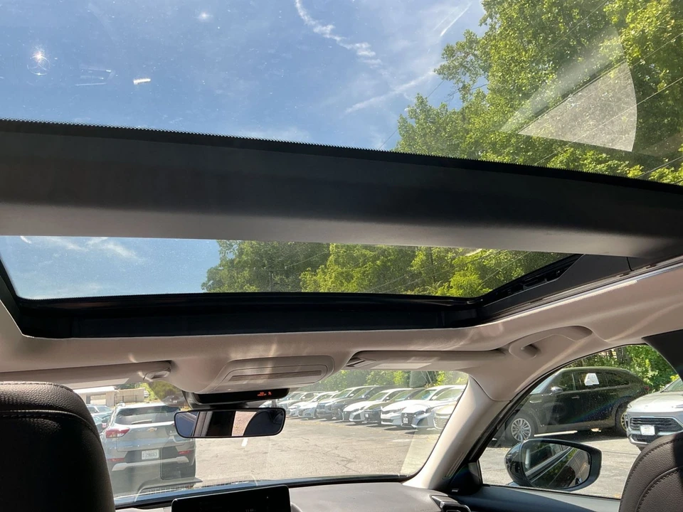 2025 Mazda CX-50 - Image 22 of 31