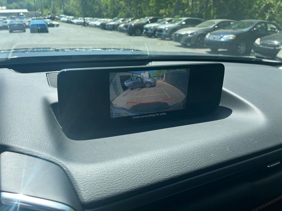 2025 Mazda CX-50 - Image 17 of 31