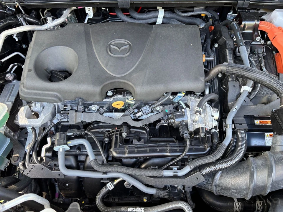 2025 Mazda CX-50 - Image 30 of 31