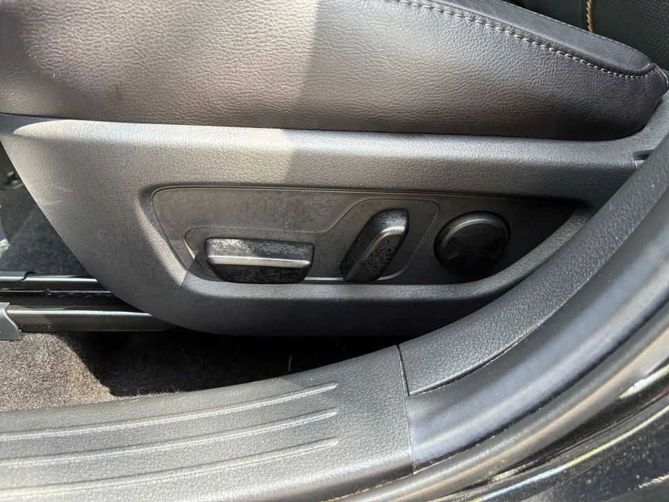 2025 Mazda CX-50 - Image 25 of 31