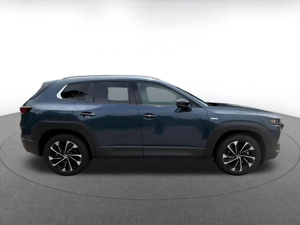 2025 Mazda CX-50 - Image 15 of 31