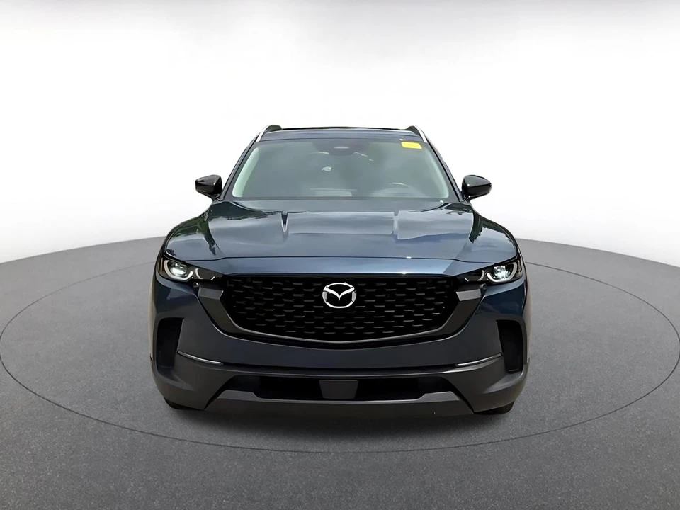 2025 Mazda CX-50 - Image 4 of 31