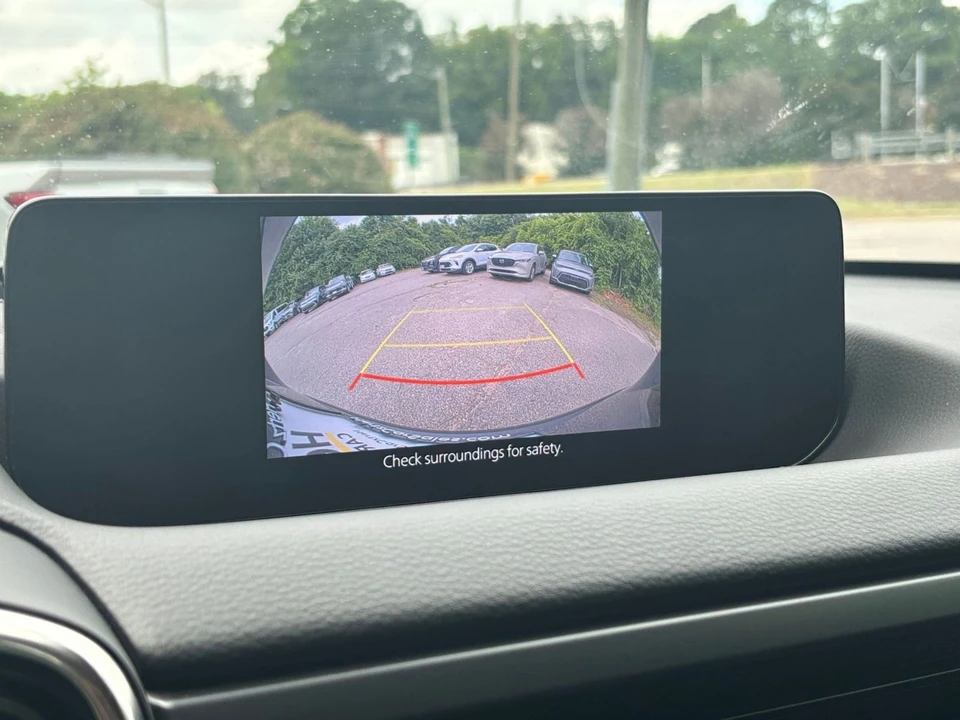 2025 Mazda CX-50 - Image 16 of 31