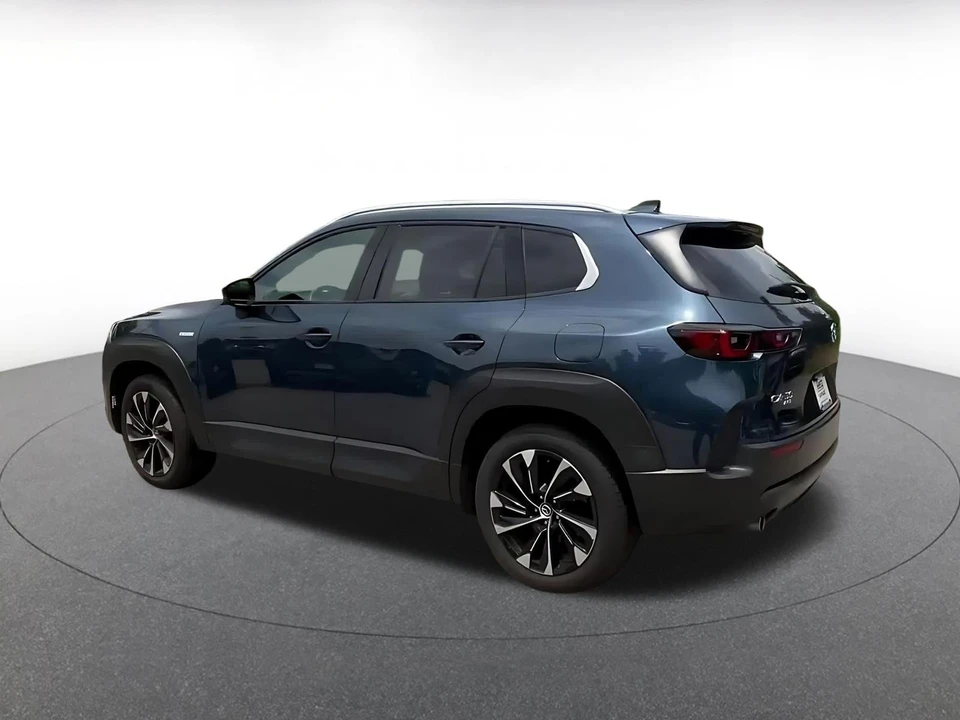 2025 Mazda CX-50 - Image 12 of 31