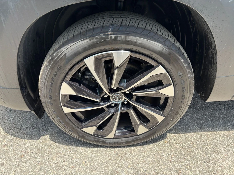 2025 Mazda CX-50 - Image 30 of 31