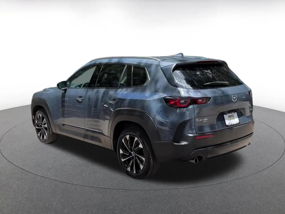 2025 Mazda CX-50 - Image 12 of 31