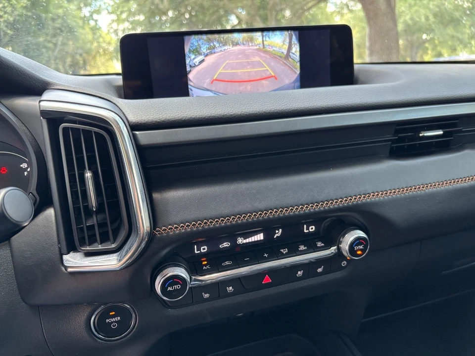 2025 Mazda CX-50 - Image 19 of 31