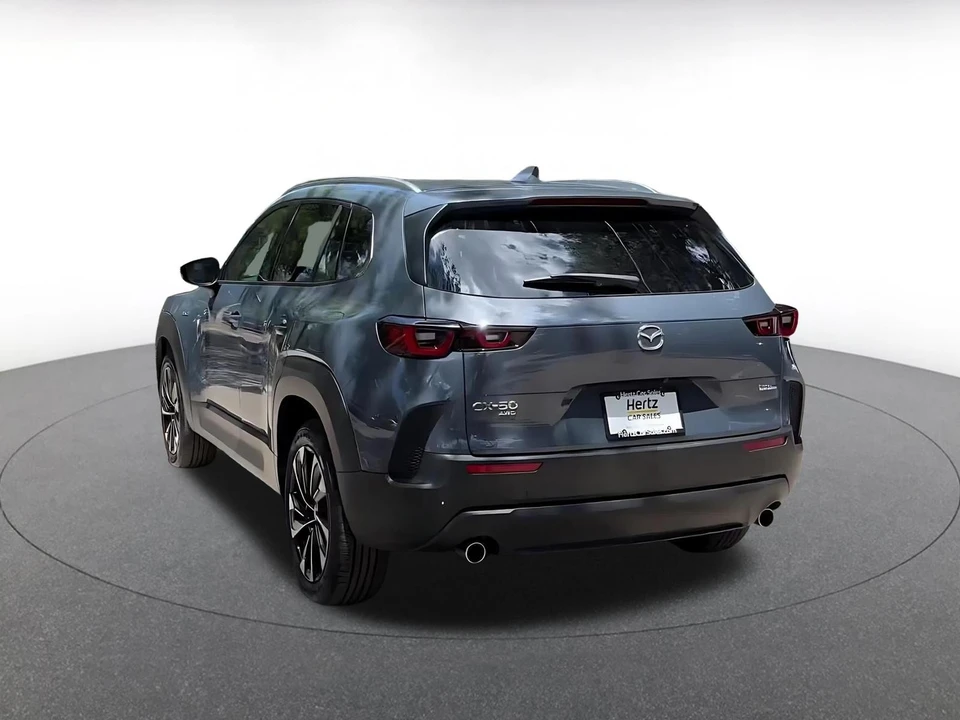 2025 Mazda CX-50 - Image 13 of 31
