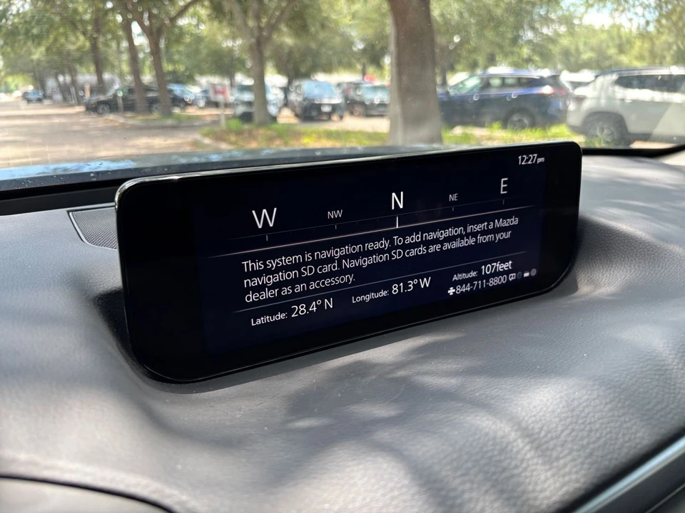 2025 Mazda CX-50 - Image 22 of 31