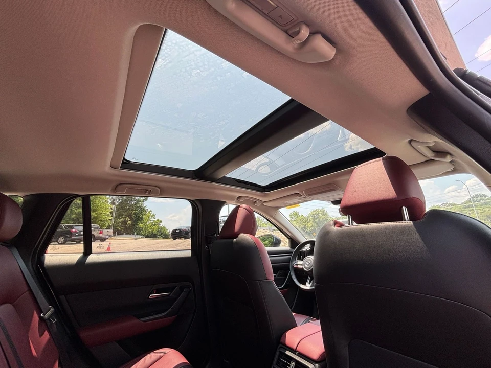 2025 Mazda CX-50 - Image 22 of 31
