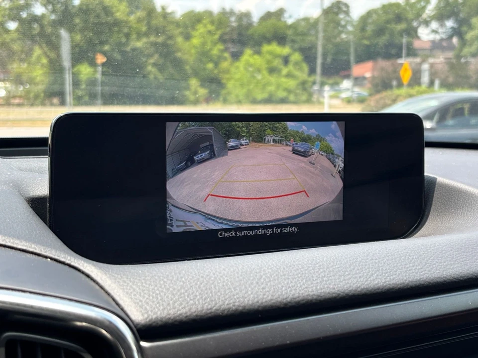 2025 Mazda CX-50 - Image 19 of 31