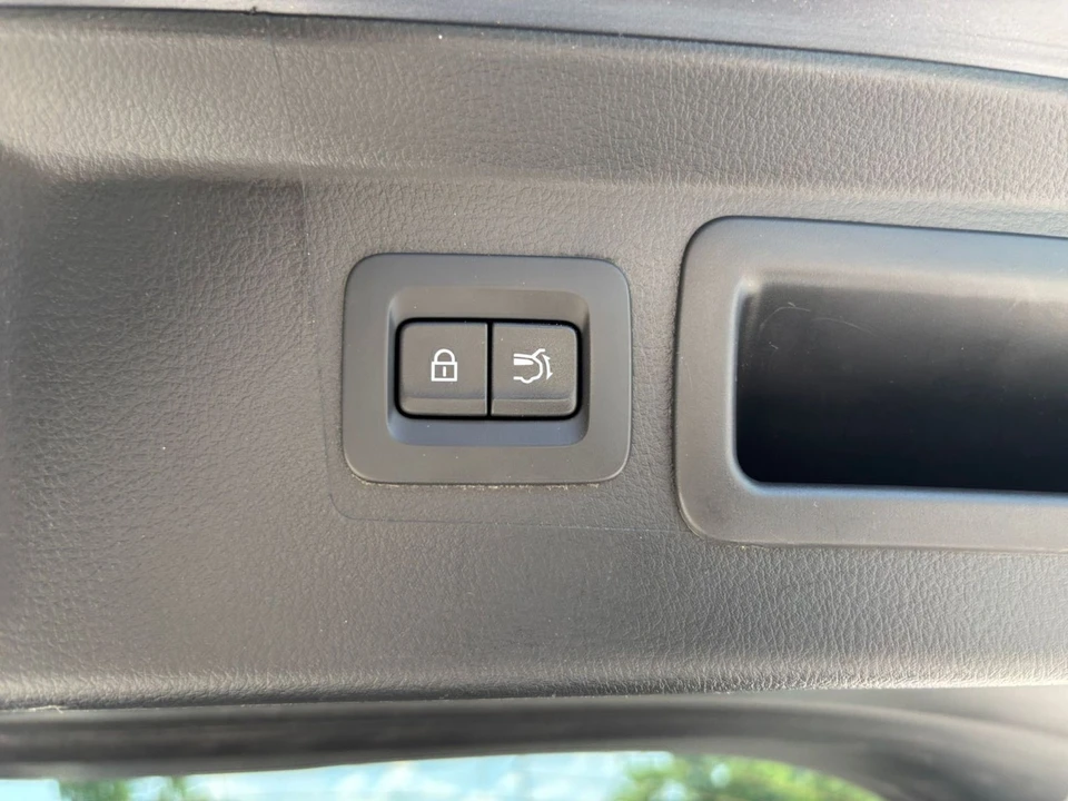 2025 Mazda CX-50 - Image 22 of 31