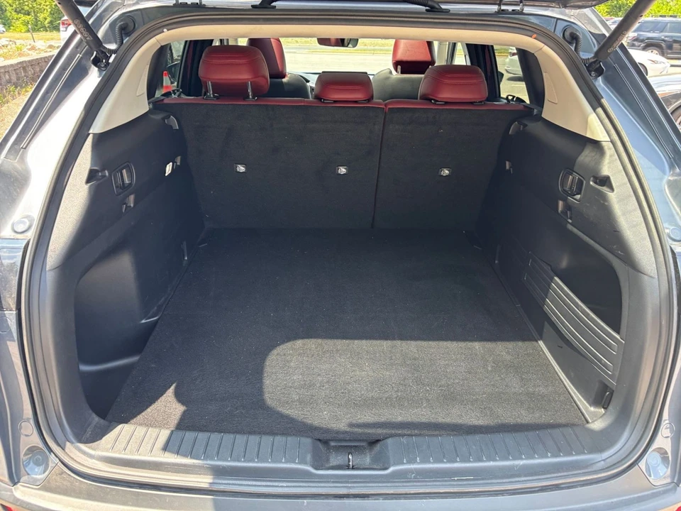 2025 Mazda CX-50 - Image 30 of 31