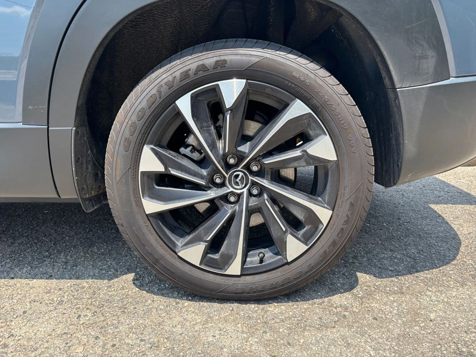 2025 Mazda CX-50 - Image 29 of 31
