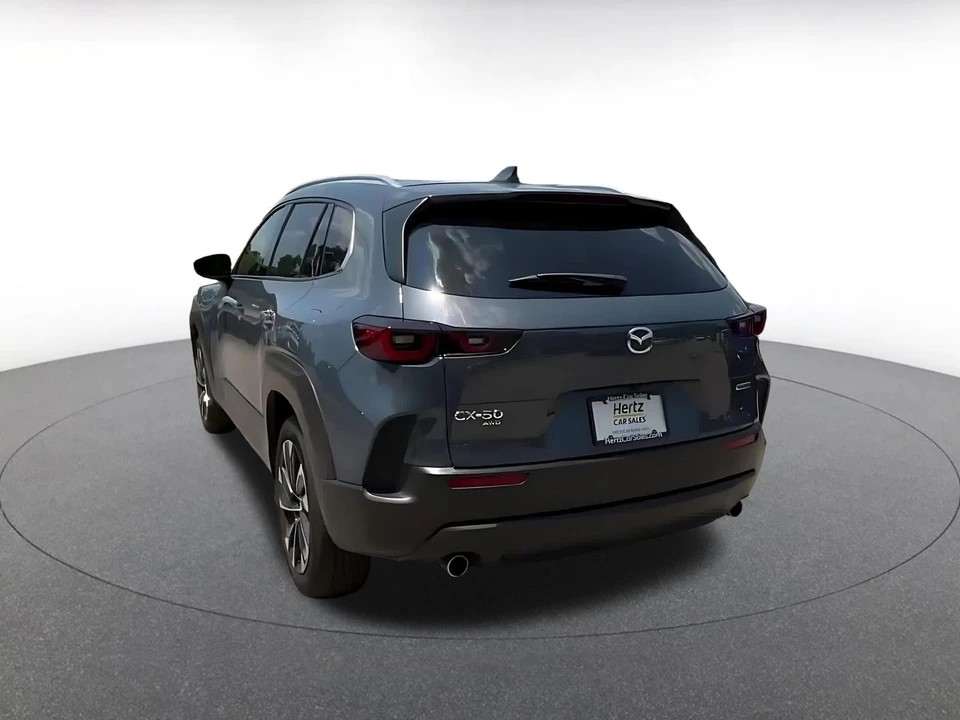 2025 Mazda CX-50 - Image 13 of 31