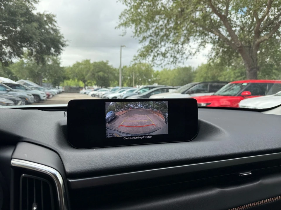 2025 Mazda CX-50 - Image 25 of 31