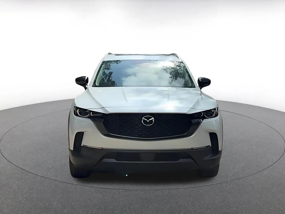 2025 Mazda CX-50 - Image 4 of 31