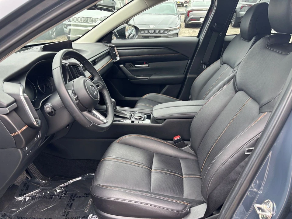 2025 Mazda CX-50 - Image 20 of 31
