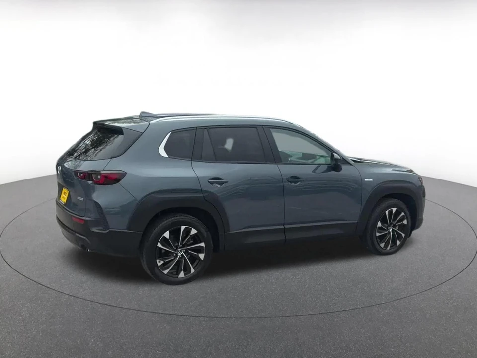 2025 Mazda CX-50 - Image 14 of 31