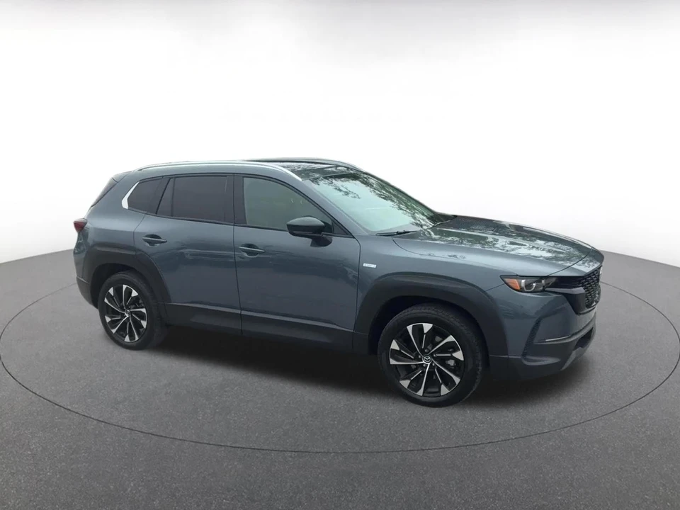 2025 Mazda CX-50 - Image 2 of 31