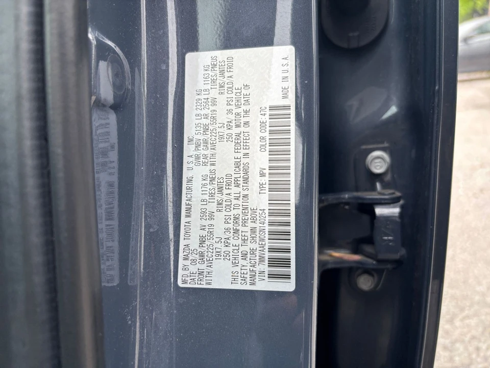 2025 Mazda CX-50 - Image 21 of 31