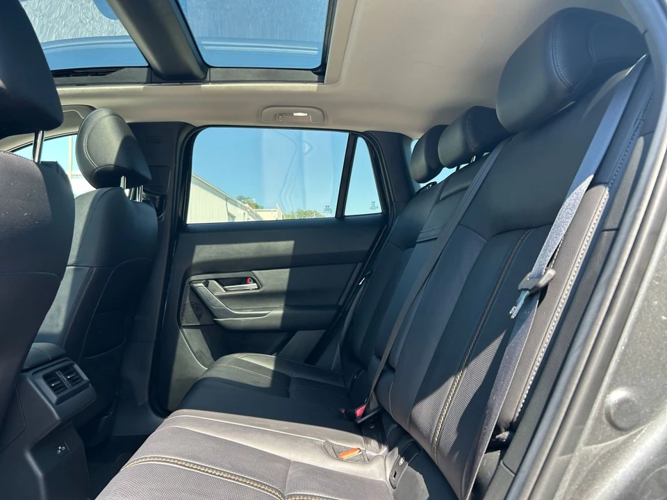 2025 Mazda CX-50 - Image 23 of 31