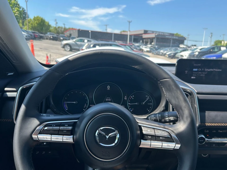 2025 Mazda CX-50 - Image 27 of 31