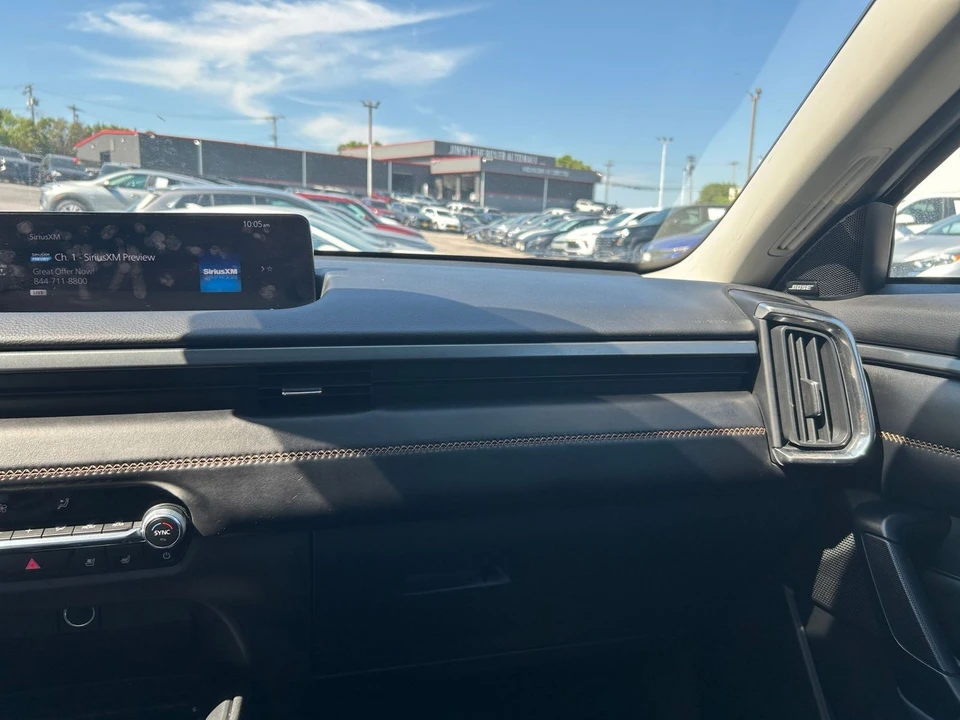 2025 Mazda CX-50 - Image 28 of 31