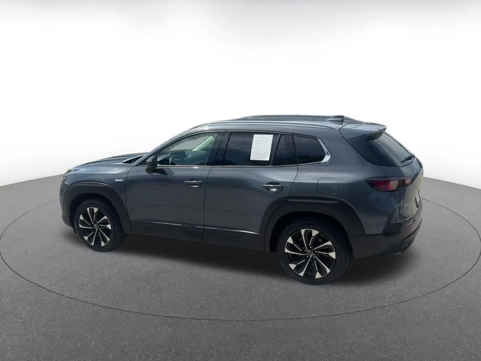 2025 Mazda CX-50 - Image 11 of 31
