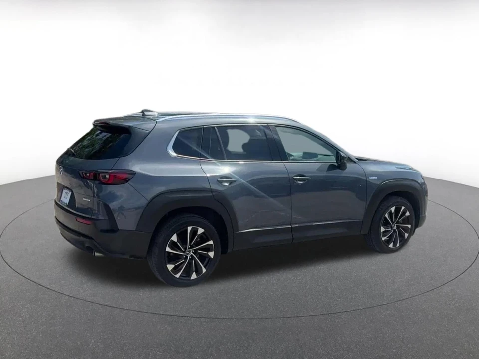 2025 Mazda CX-50 - Image 16 of 31